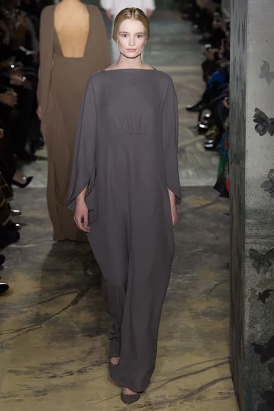 Look 25